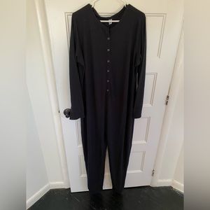 Parade onesie 2XL NWOT